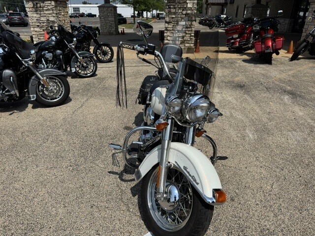 Harley-Davidson Heritage Softail Classic 2000 FLSTC WHITE - Photo 5