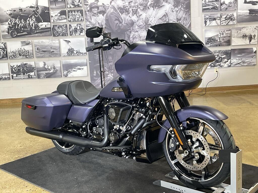 Harley-Davidson Road Glide 2025 FLTRX PRPL ABYSS DNM - Photo 2