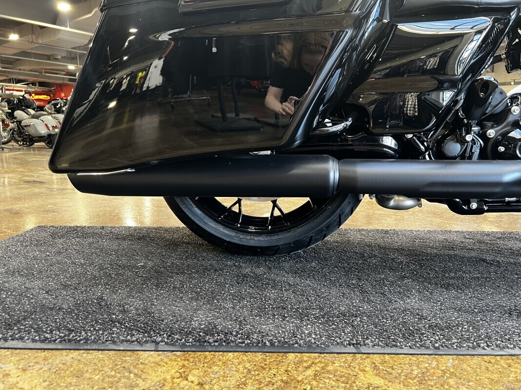 Harley-Davidson Road King Special 2025 FLHRXS VIVID BLACK - Photo 7