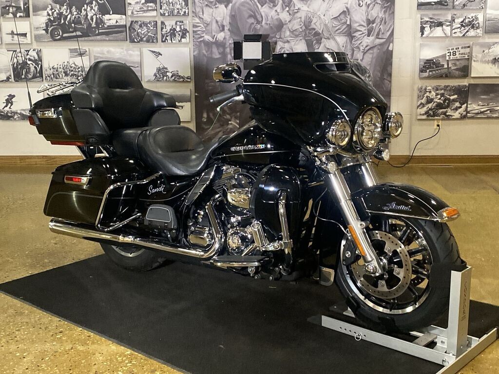 Harley-Davidson Ultra Limited 2016 FLHTK BLACK