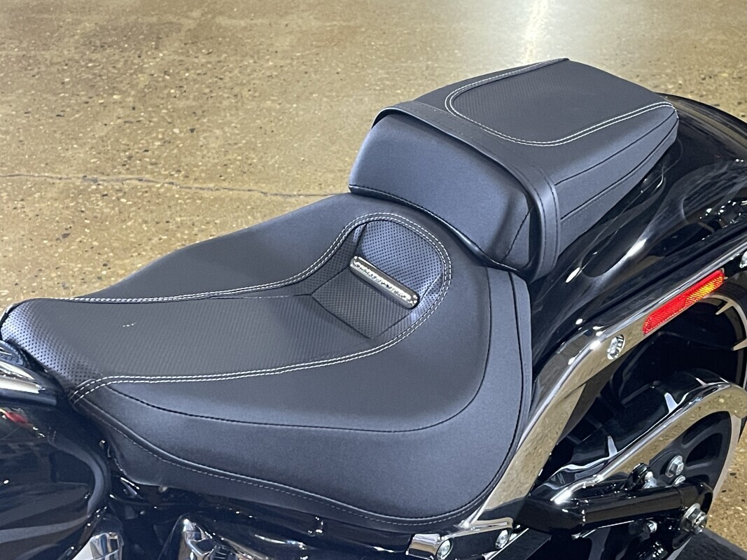Harley-Davidson Breakout 2025 FXBR MDNGHT FIRSTORM - Photo 9
