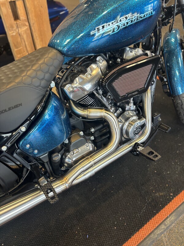 Harley-Davidson Street Bob 2025 FXBB VIVID BLACK - Photo 6