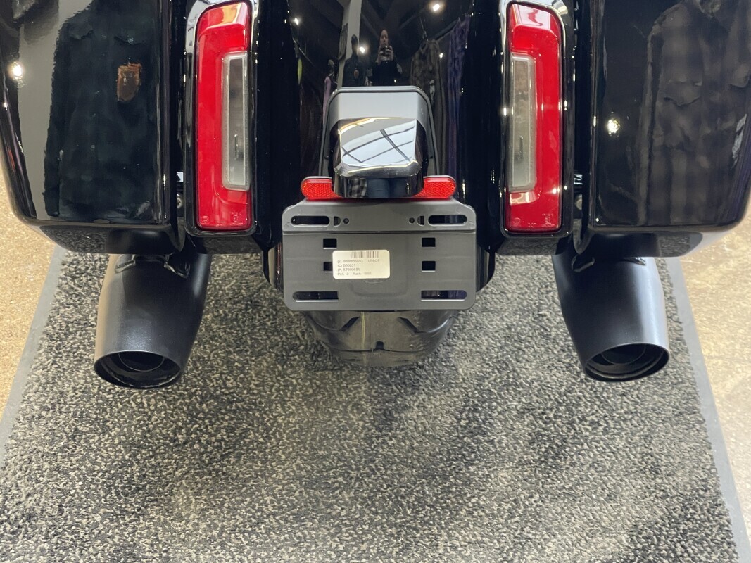Harley-Davidson Road Glide 2025 FLTRX VIVID BLACK - Photo 7