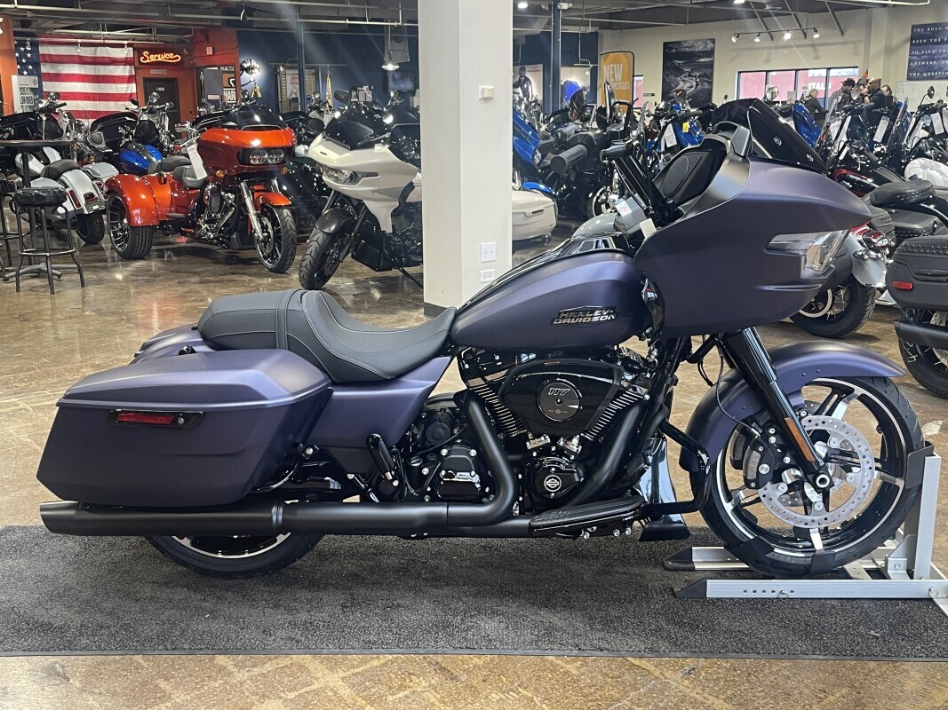 Harley-Davidson Road Glide 2025 FLTRX PRPL ABYSS DNM - Photo 5