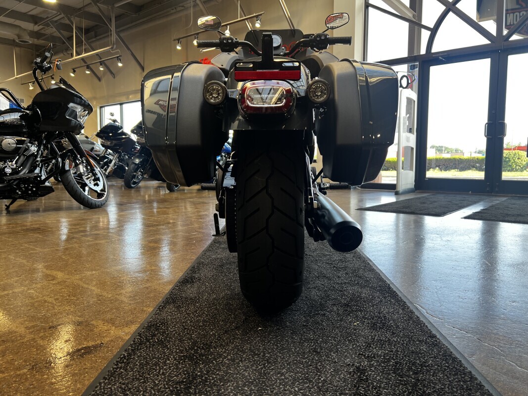 Harley-Davidson Low Rider ST 2025 FXLRST IRON HORSE - Photo 10
