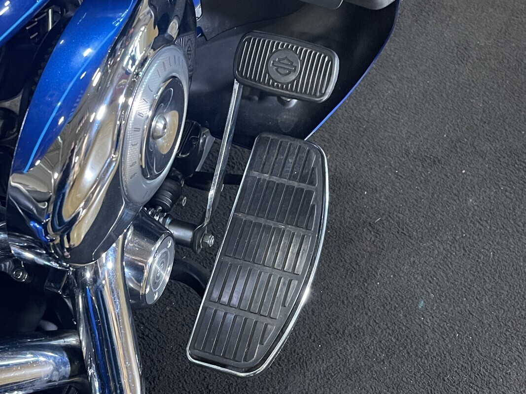 Harley-Davidson Electra Glide Ultra Classic 2009 FLHTCU BLUE - Photo 4
