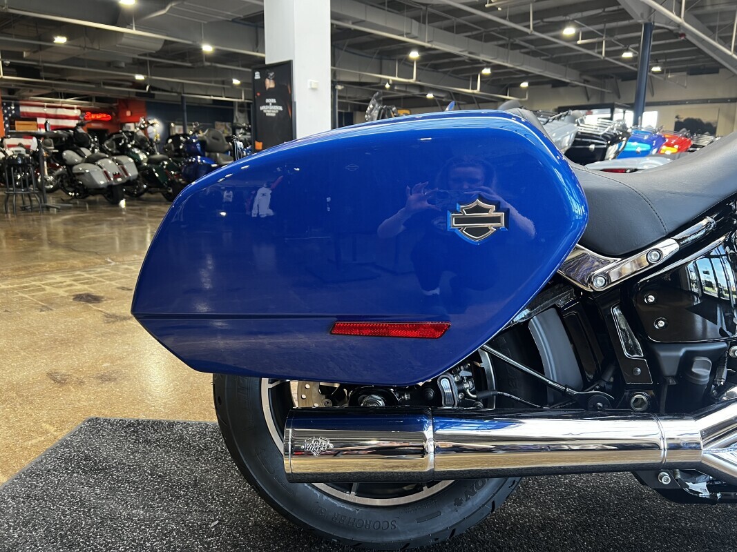 Harley-Davidson Low Rider ST 2025 FXLRST BLUE BURST - Photo 6