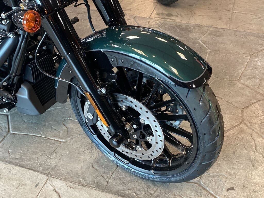 Harley-Davidson Freewheeler 2024 FLRT ALPINE GRN/BLK - Photo 2