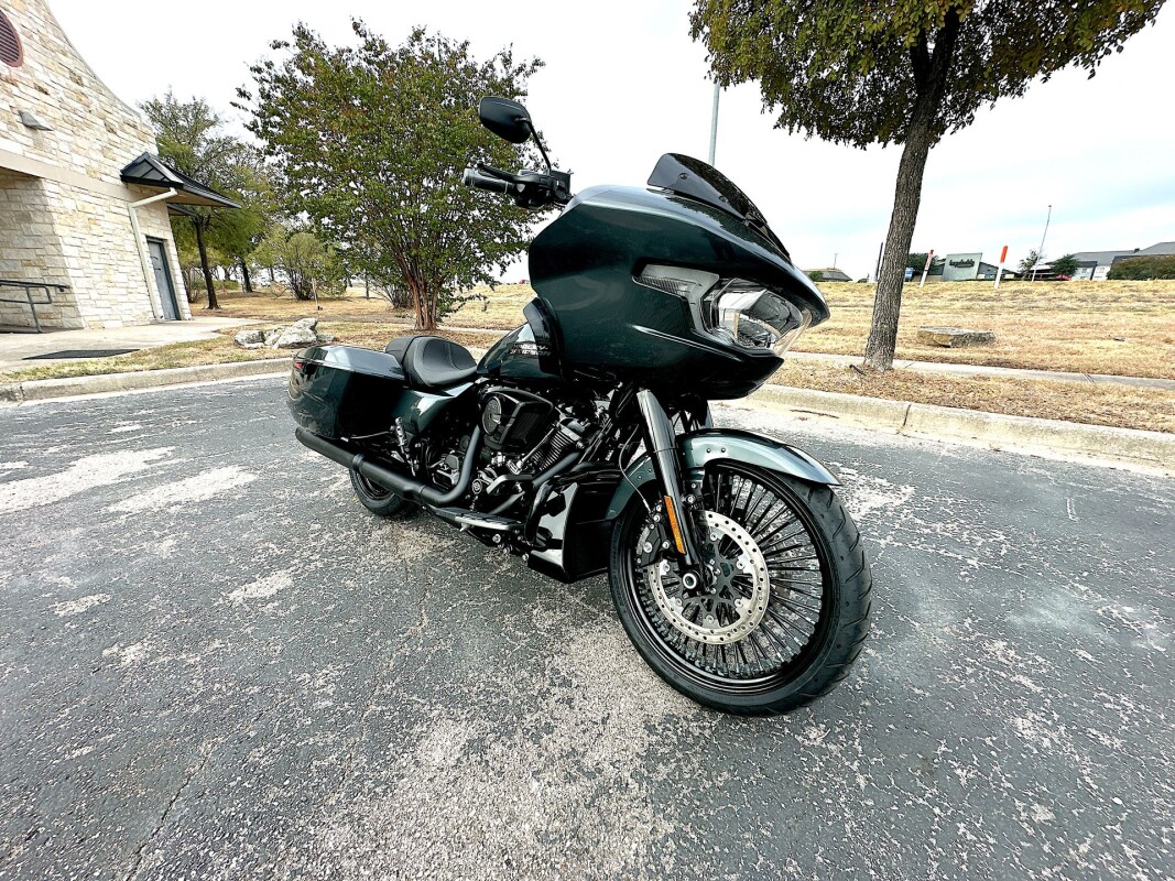 2025 Harley-Davidson Road Glide FLTRX - Photo 3