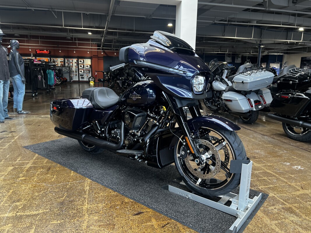 FLHX 2000 Street Glide
