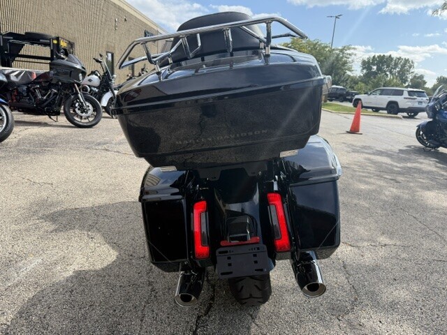 Harley-Davidson Street Glide Ultra 2025 FLHXU VIVID BLACK - Photo 3
