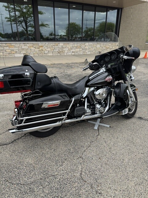 Harley-Davidson Electra Glide Ultra Classic 2007 FLHTCU BLACK - Photo 2