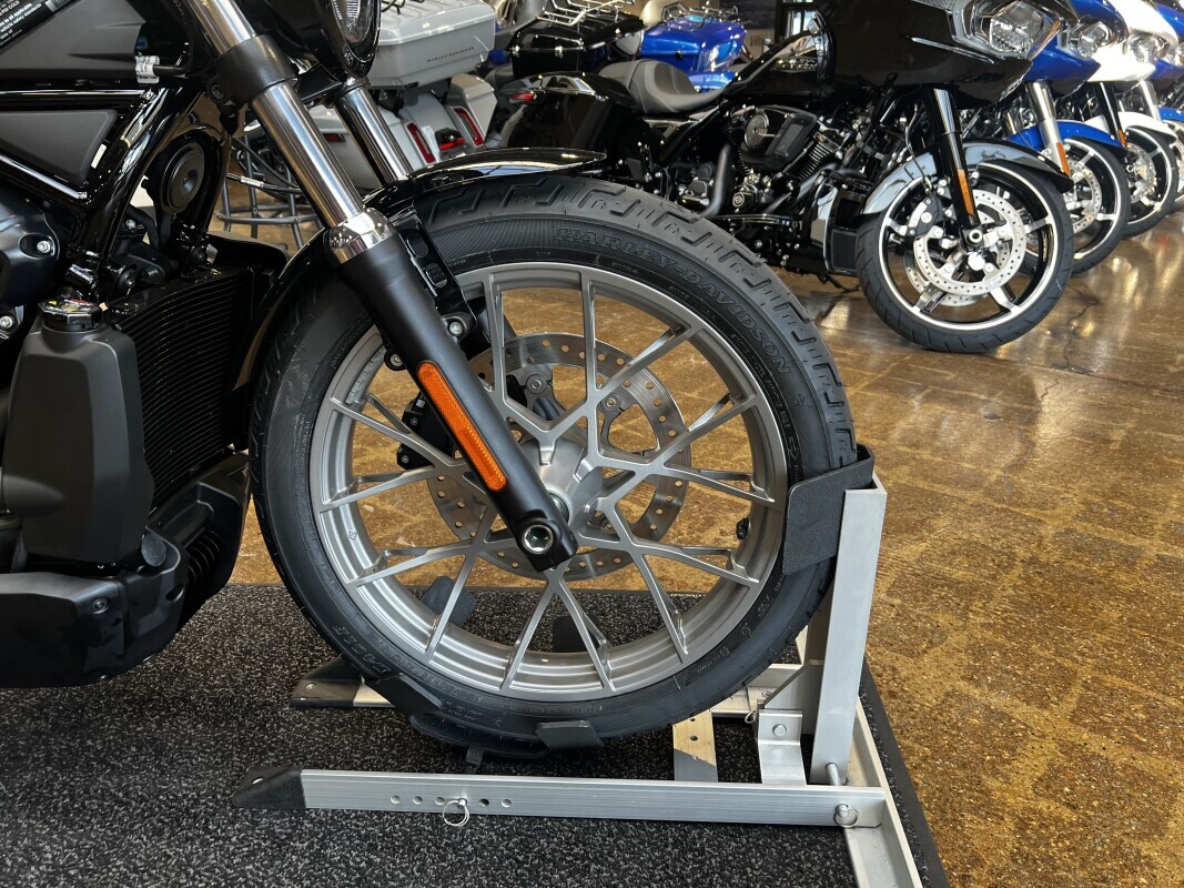 Harley-Davidson Nightster Special 2025 RH975S WHISKEY FIRE - Photo 2