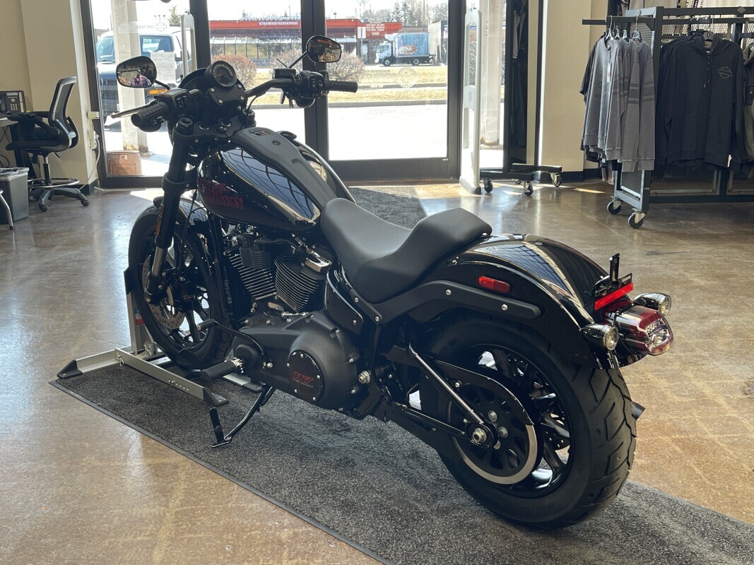 Harley-Davidson Low Rider S 2025 FXLRS VIVID BLACK - Photo 10
