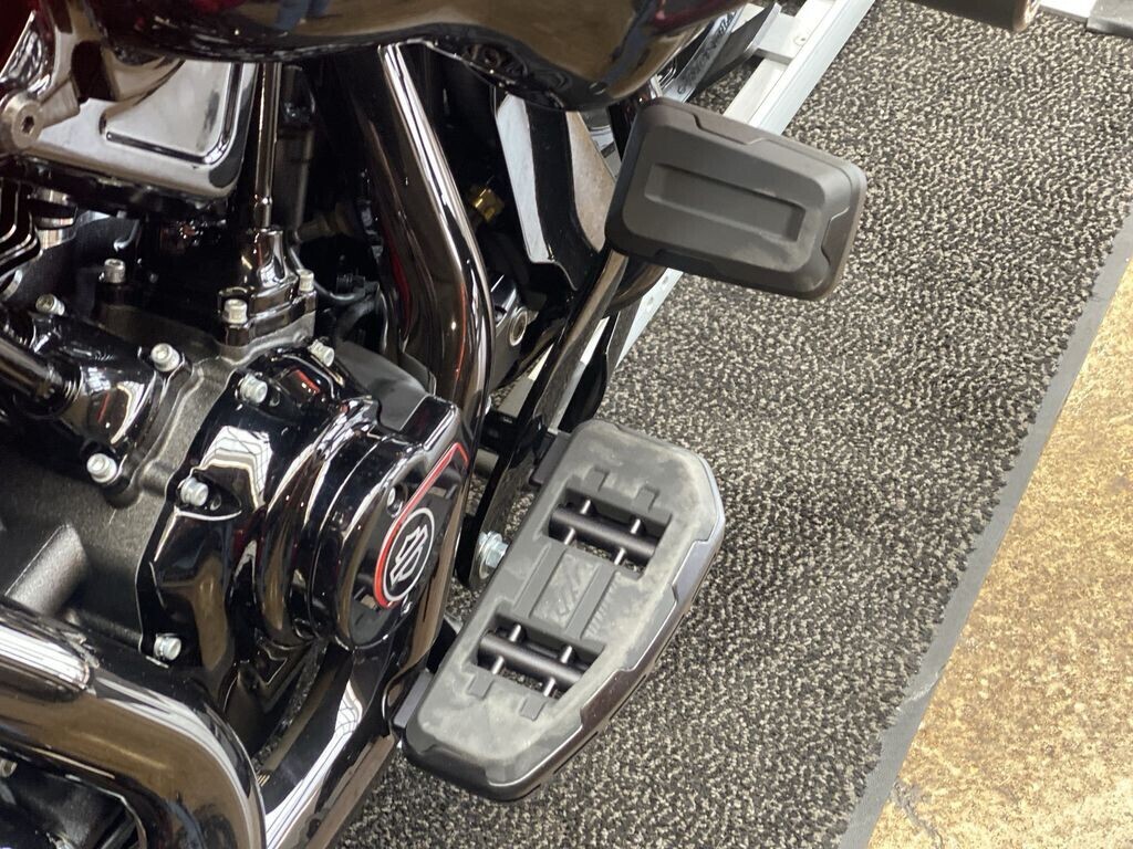 Harley-Davidson CVO Road Glide ST 2025 FLTRXSTSE RALLY RED - Photo 4