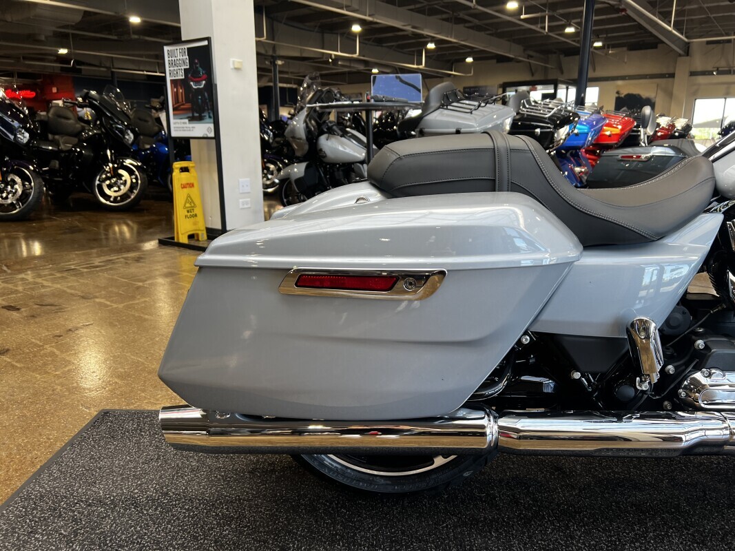 Harley-Davidson Road Glide 2025 FLTRX ATLAS SILVER - Photo 6