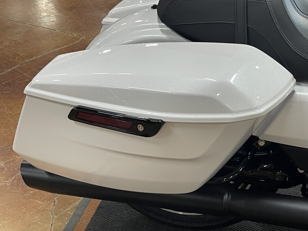 Harley-Davidson Road Glide 2025 FLTRX WHITE ONYX PEARL - Photo 6