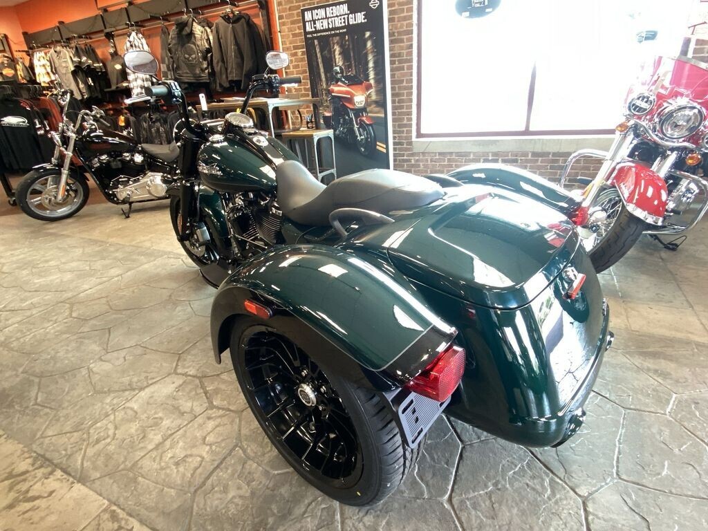 Harley-Davidson Freewheeler 2024 FLRT ALPINE GRN/BLK - Photo 10