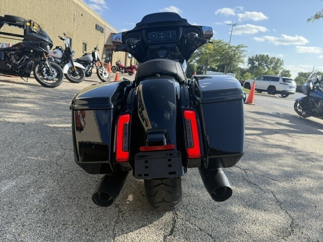 Harley-Davidson Street Glide 2025 FLHX VIVID BLACK - Photo 3
