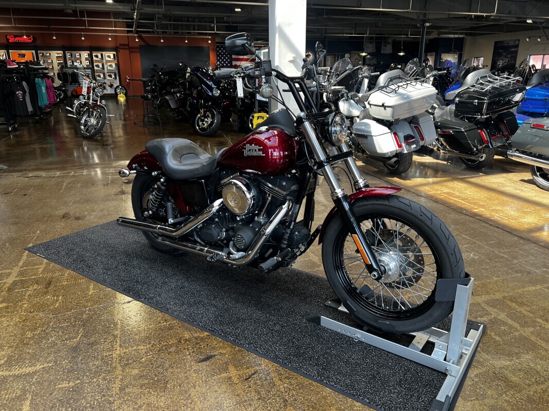 FXDB 2000 Street Bob