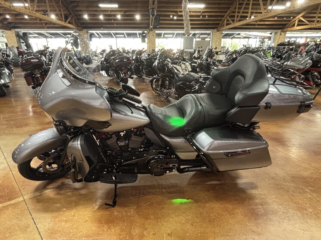 Harley-Davidson CVO Limited 2019 FLHTKSE GRAY - Photo 6