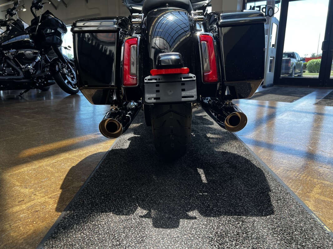 Harley-Davidson Road Glide 2025 FLTRX VIVID BLACK - Photo 9