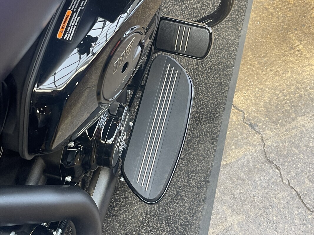 Harley-Davidson Road Glide 2025 FLTRX PRPL ABYSS DNM - Photo 4
