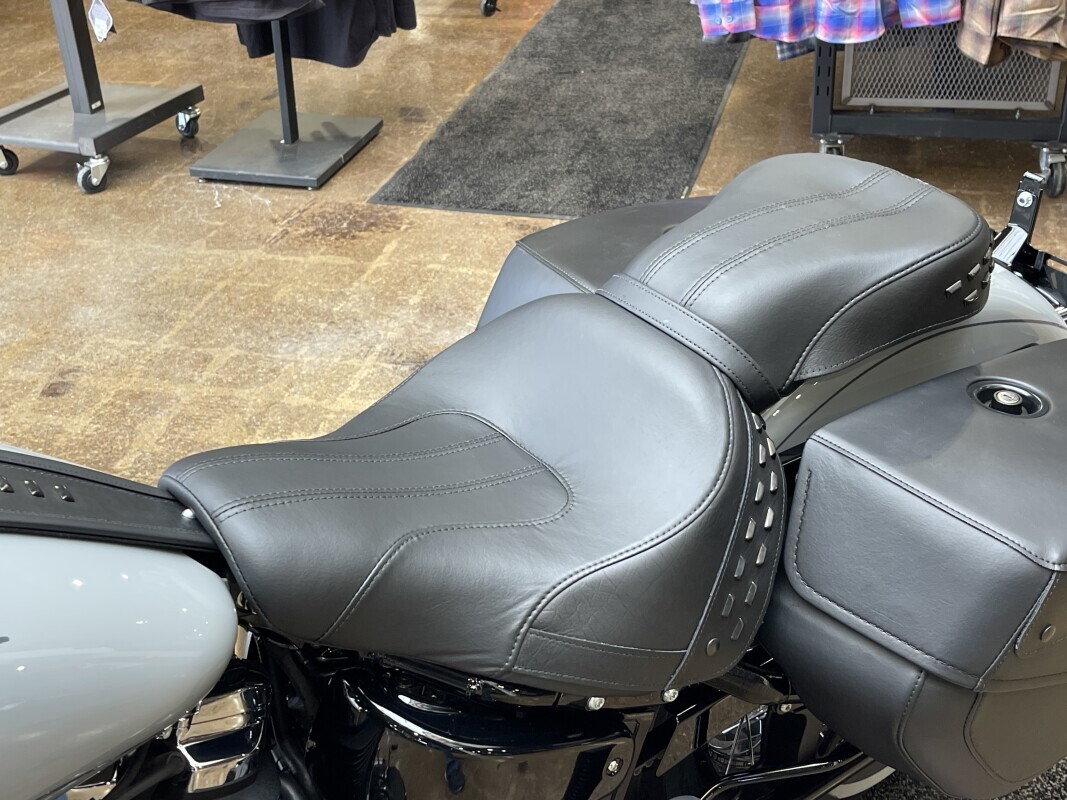 Harley-Davidson Heritage Classic 2025 FLHC BILLIARD GRAY - Photo 10