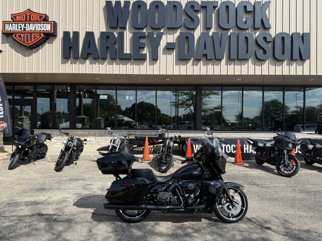 Harley-Davidson® Street Glide™ Ultra 2025 FLHXU VIVID BLACK