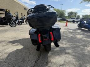 Harley-Davidson® Street Glide™ Ultra 2025 FLHXU VIVID BLACK thumb 2