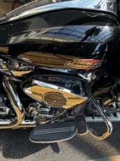Harley-Davidson® Road Glide™ 2025 FLTRX VIVID BLACK thumb 1
