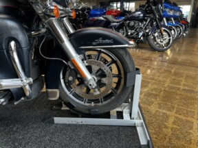 Harley-Davidson® Ultra Limited 2018 FLHTK GRAY/BLACK DENIM thumb 1