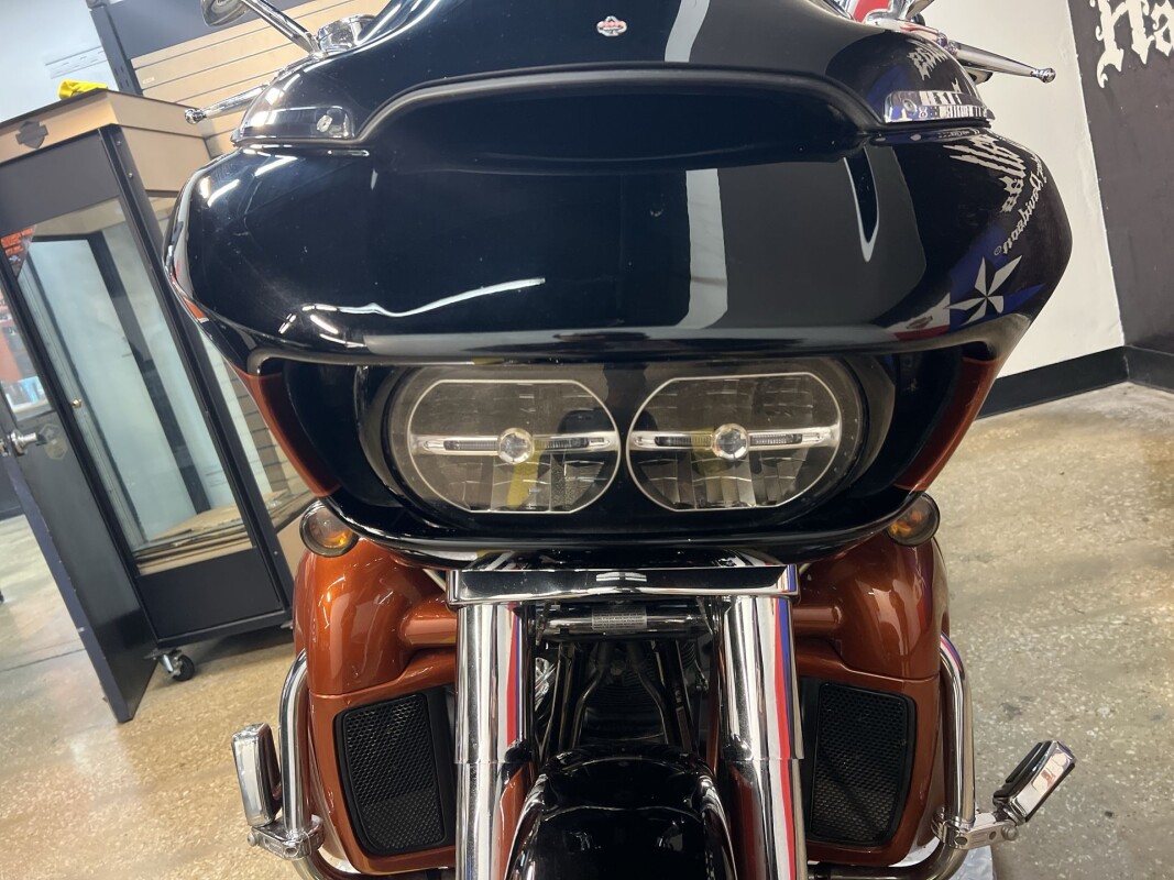 2015 Harley-Davidson CVO Road Glide Ultra - Photo 10