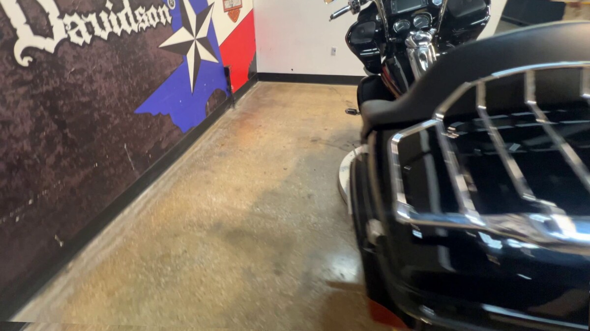2015 Harley-Davidson CVO Road Glide Ultra - Photo 3