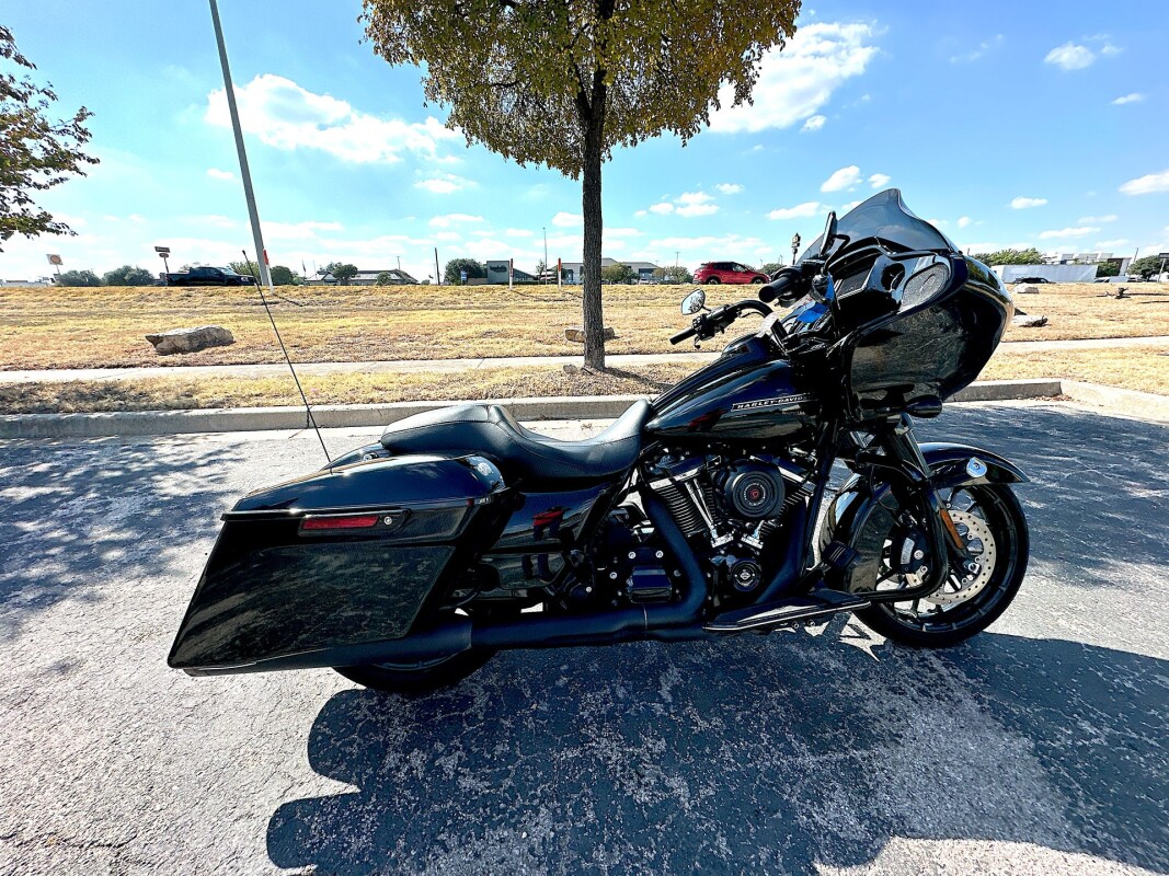 2018 Harley-Davidson Road Glide Special FLTRXS - Photo 2