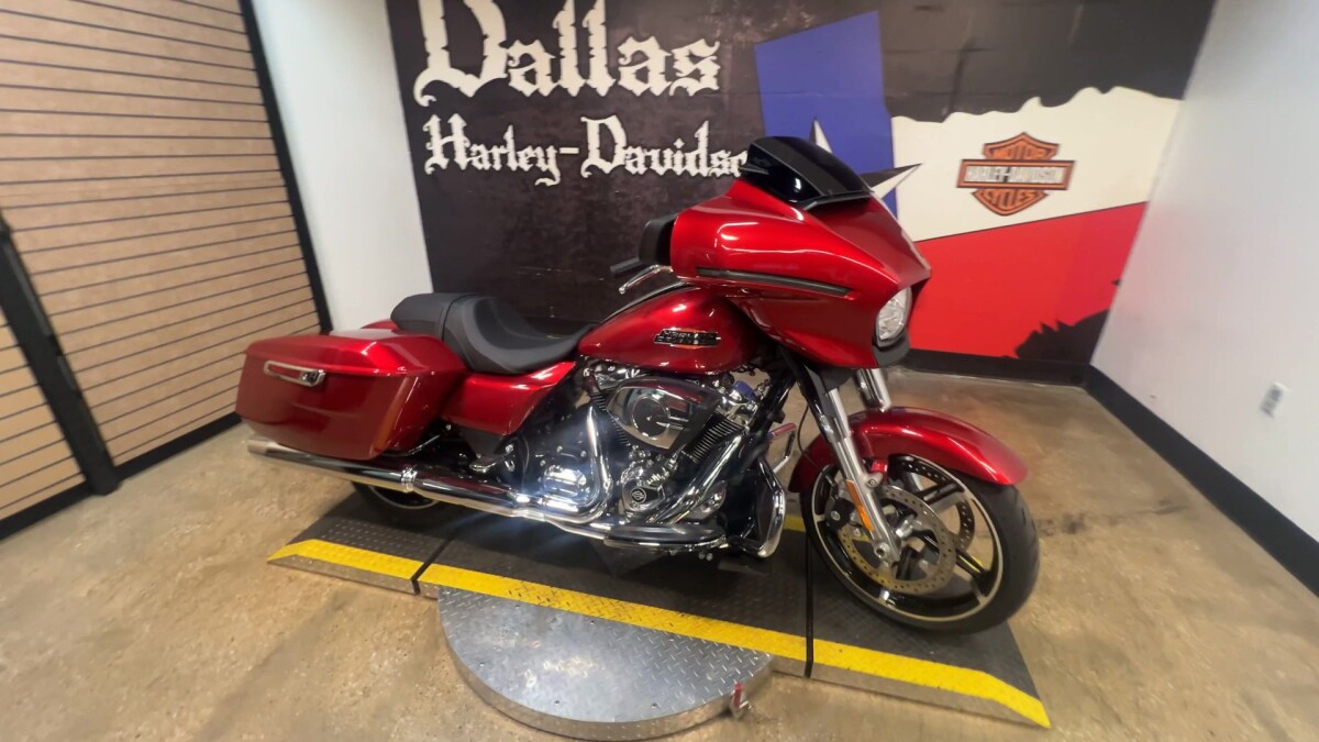 2025 Harley-Davidson Street Glide FLHX - Photo 5