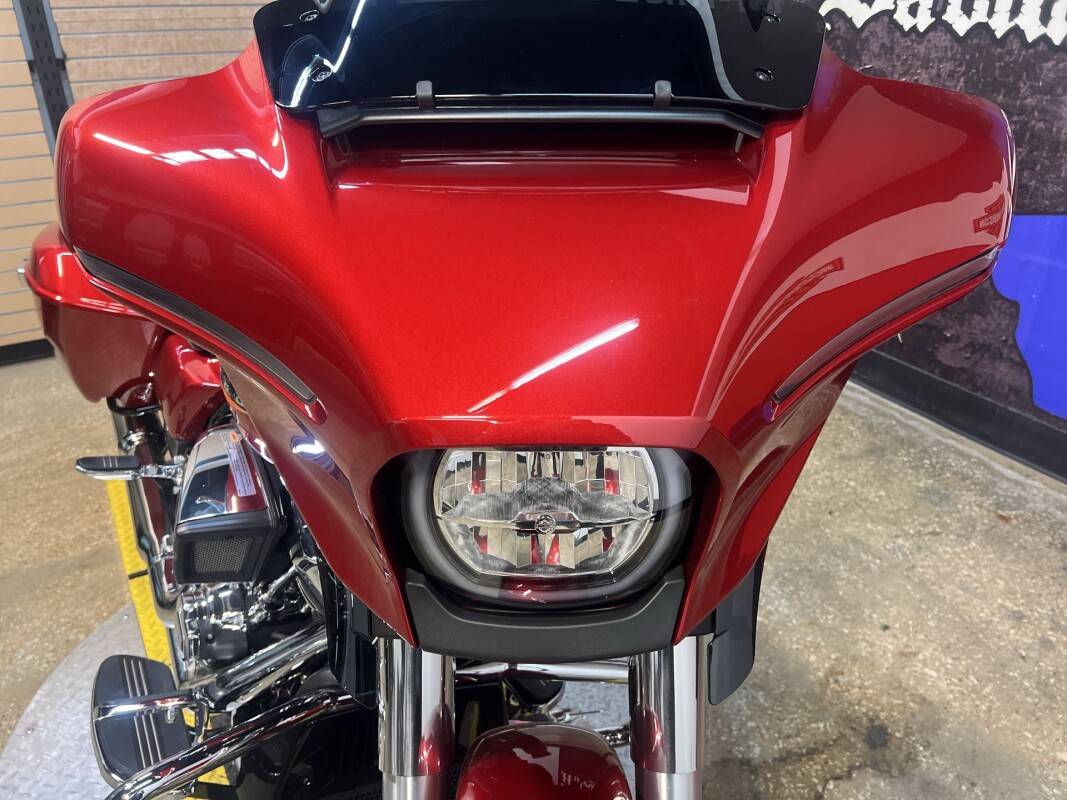 2025 Harley-Davidson Street Glide FLHX - Photo 10