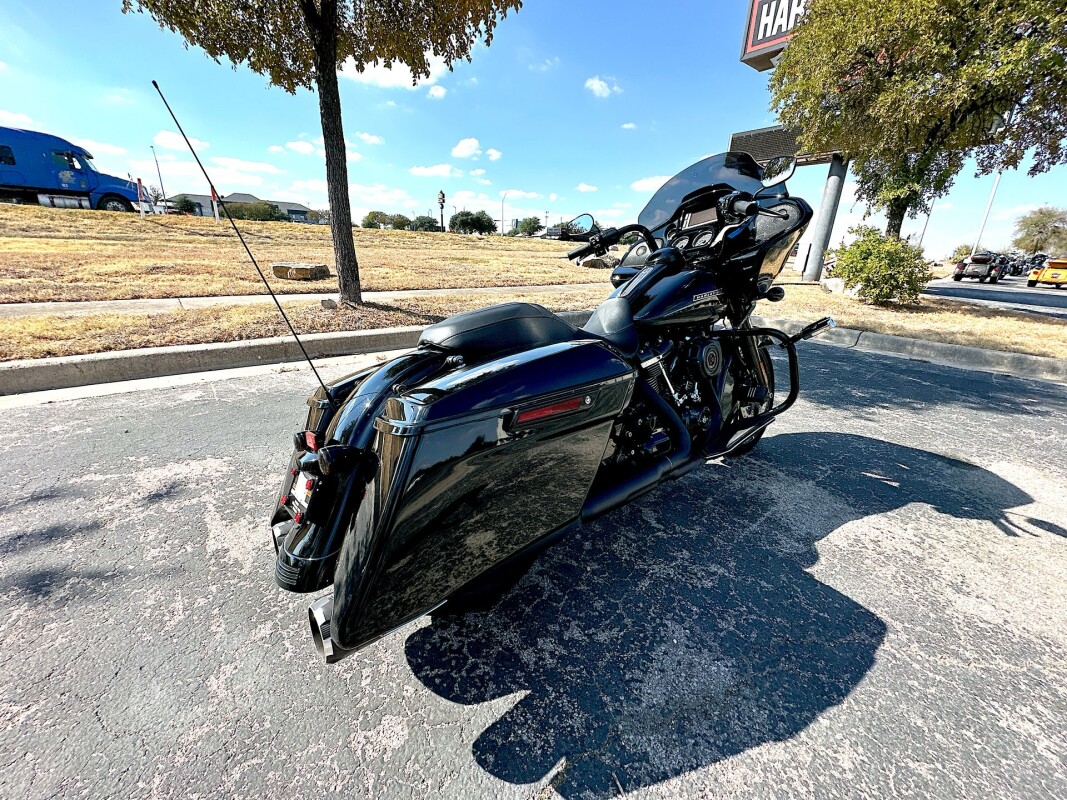 2018 Harley-Davidson Road Glide Special FLTRXS - Photo 9