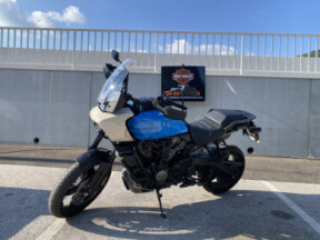 2023 Harley-Davidson<sup>®</sup> Pan America™ 1250 thumb 2