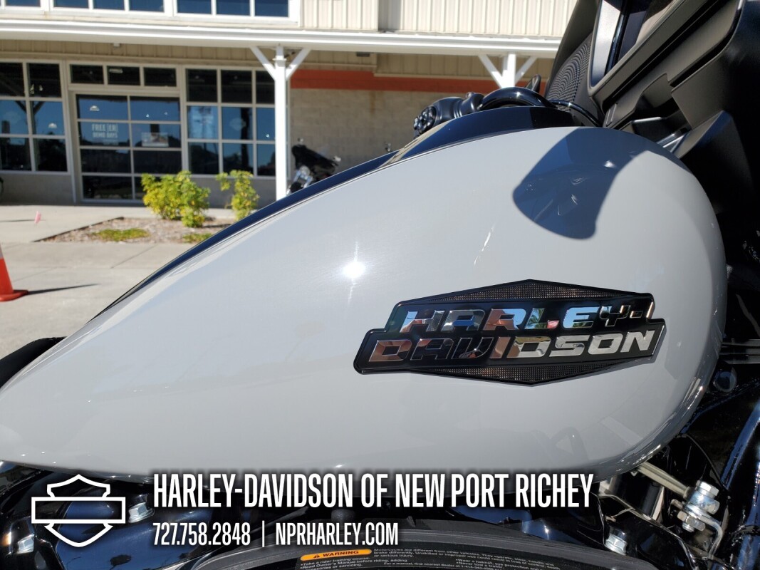 2025 Harley-Davidson Street Glide - Photo 4