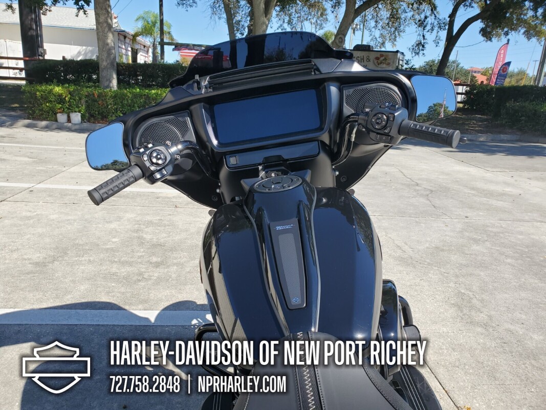 2025 Harley-Davidson Street Glide - Photo 9