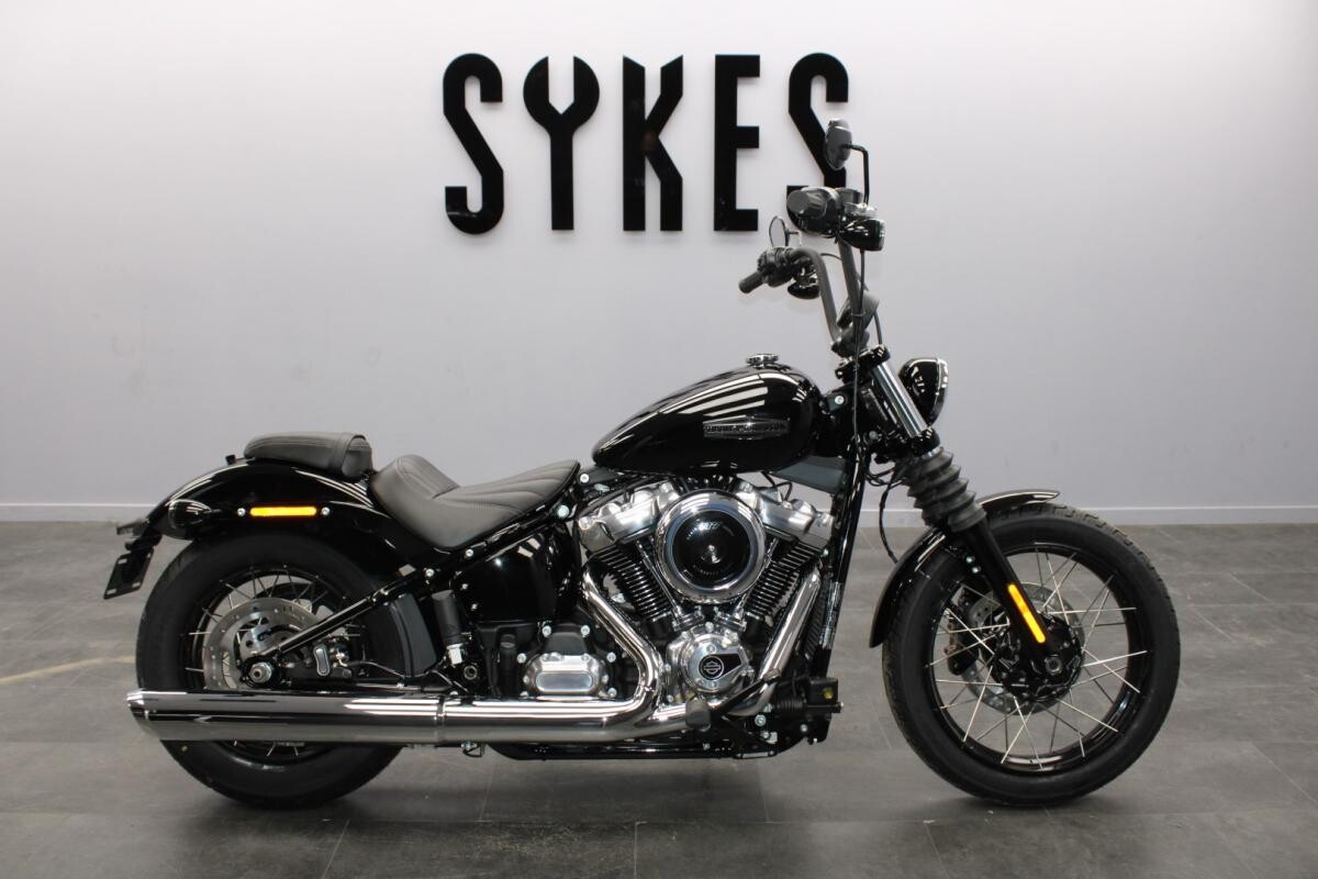 Street Bob™ | Sykes H-D®