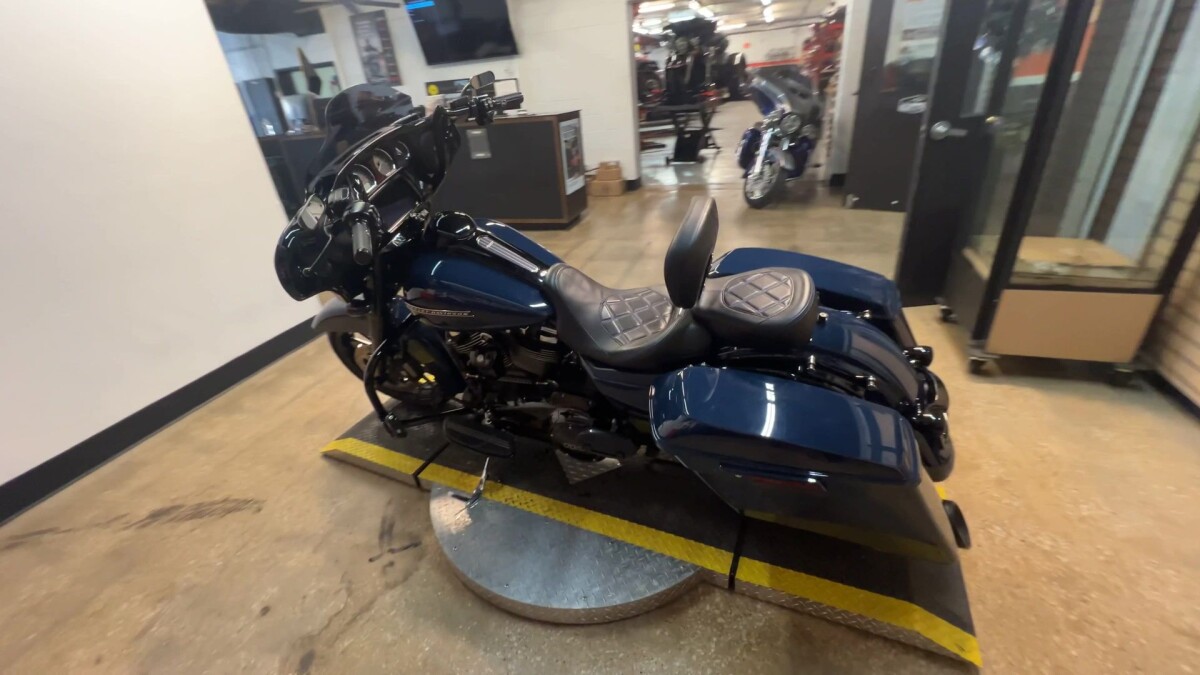 2019 Harley-Davidson Street Glide Special FLHXS - Photo 9