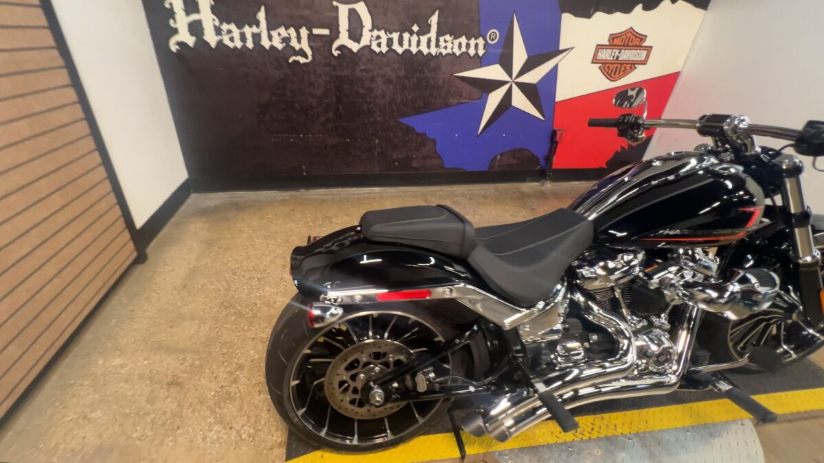 2023 Harley-Davidson Breakout FXBR - Photo 3