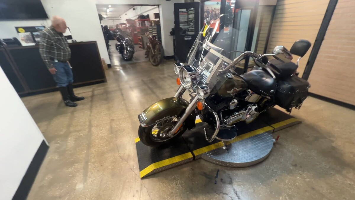 2016 Harley-Davidson Heritage Softail Classic FLSTC - Photo 7