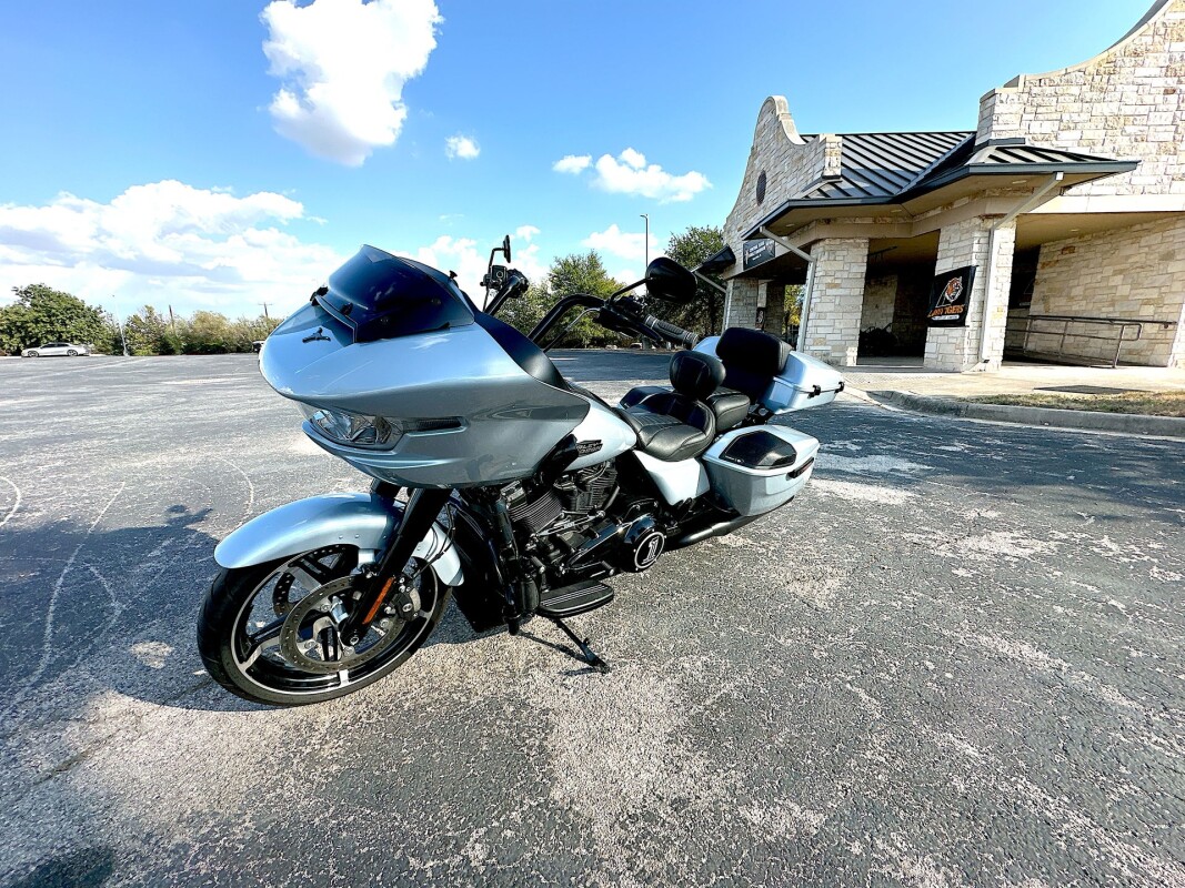 2024 Harley-Davidson Road Glide FLTRX - Photo 5