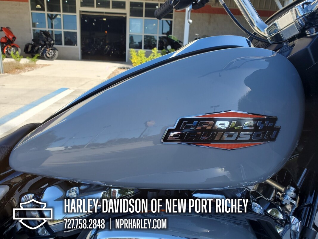 2025 Harley-Davidson Road Glide - Photo 4