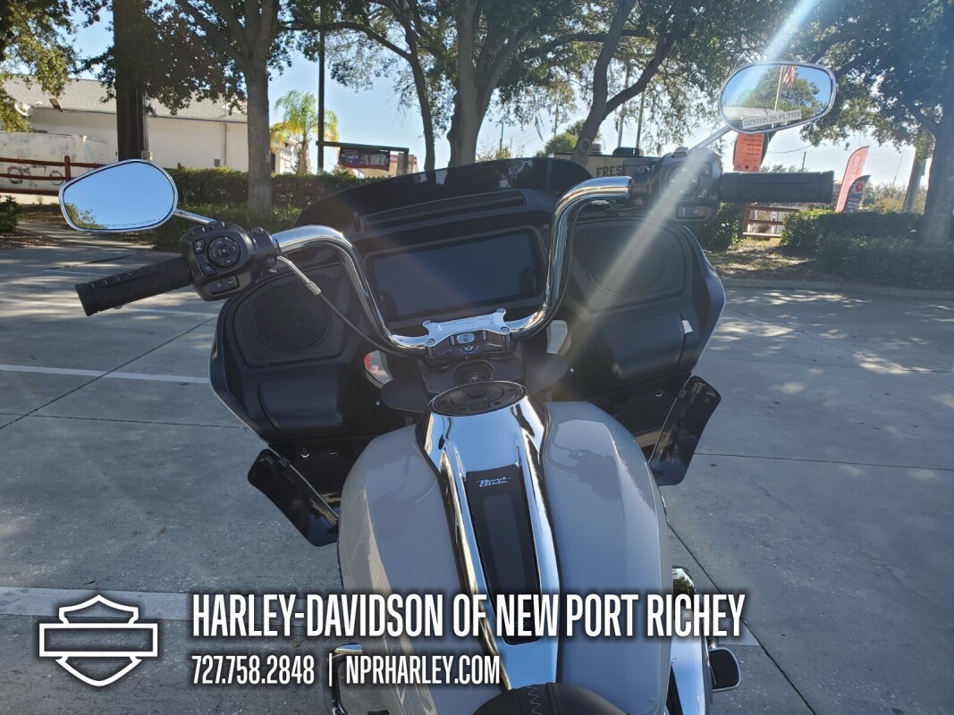 2025 Harley-Davidson Road Glide - Photo 9