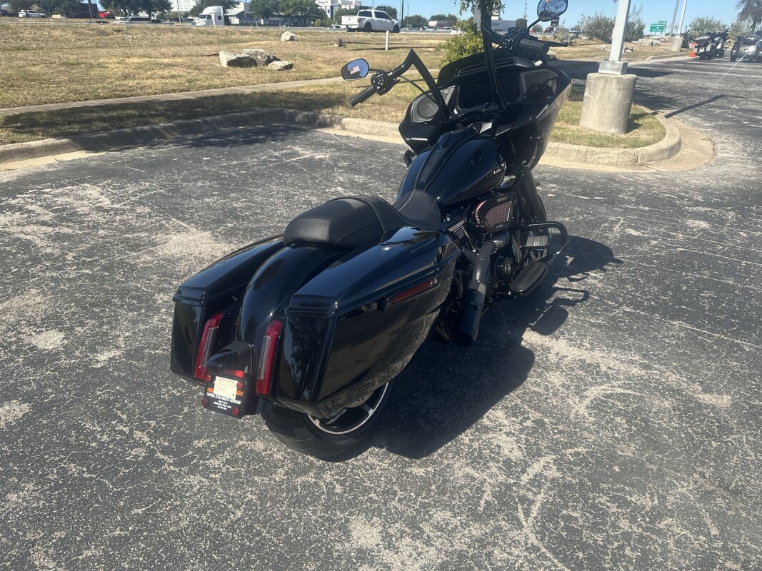 2025 Harley-Davidson Road Glide FLTRX - Photo 3