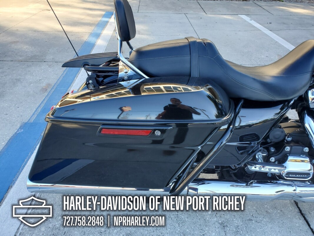 2017 Harley-Davidson Street Glide - Photo 6